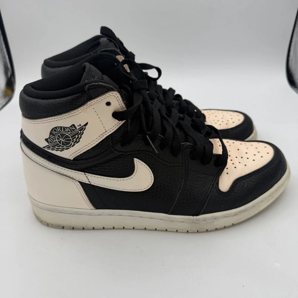 Nike Air Jordan 1 Retro High OG Crimson Tint Size 10 555088-081 - Picture 3 of 8